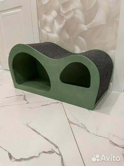 Домик для кошки с когтеточкой