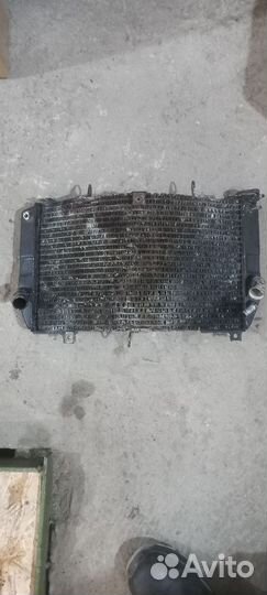 Радиатор охлаждения мотоцикл Suzuki K3 600