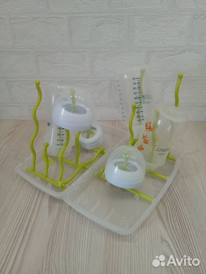 Сушилка для бутылочек и бутылочки