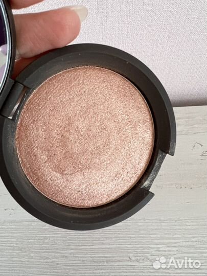 Becca бронзер