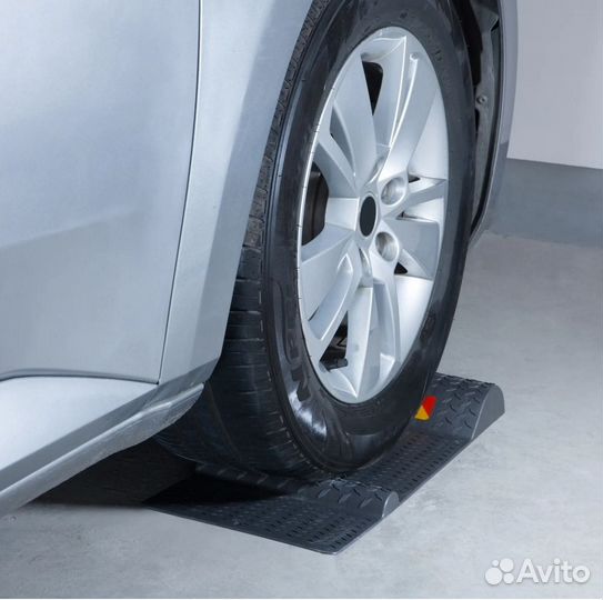 Упор противооткатный 53 * 25 см