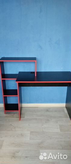 Письменный стол для школьника бу