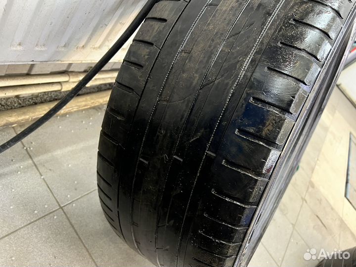 Nokian Tyres Hakka Black SUV 275/45 R20
