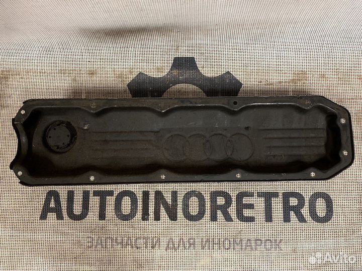 Клапанная крышка Audi 100 C4 034103475C