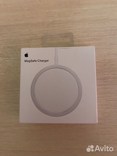 Зарядное устройство на iPhone