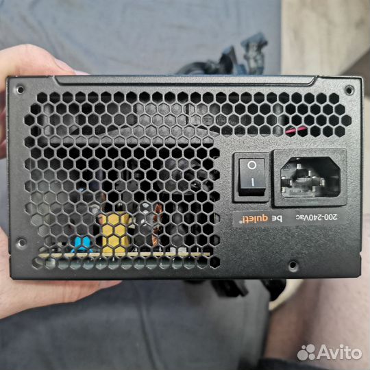 Блок питания be quiet 700w