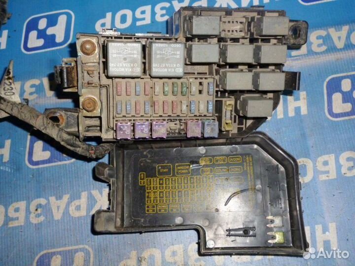 Блок предохранителей Kia Rio 1 DC 1.5 (A5D) 2004