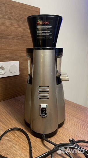 Шнековая соковыжималка Hurom ht-sbe14