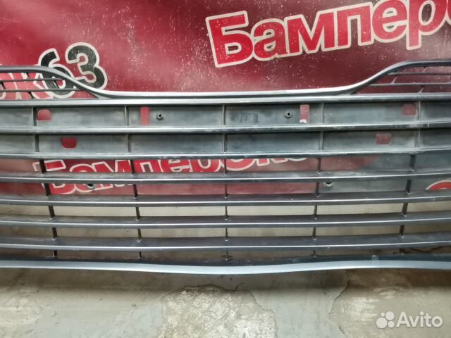 Решетка бампера Toyota Camry