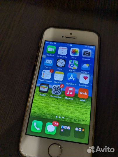 Телефон iPhone se 2016