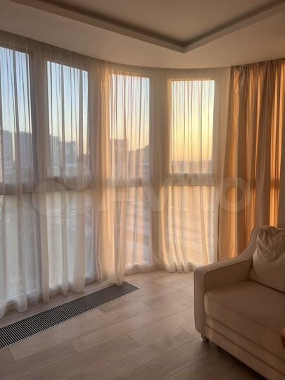 3-к. квартира, 80 м², 7/25 эт.