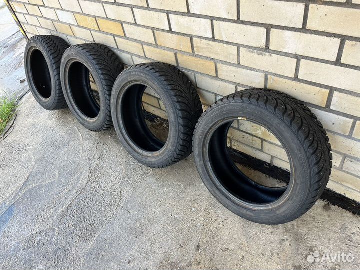 Goodyear UltraGrip Extreme 205/55 R16