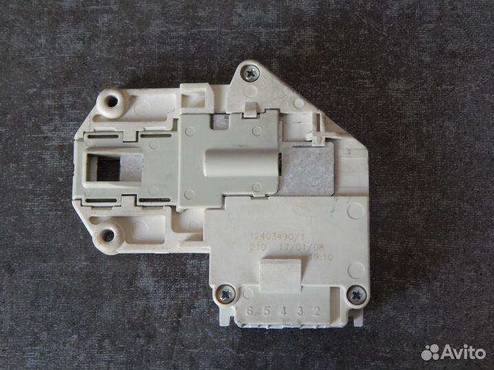 Блокировка люка ст.машины Zanussi арт. 1240349017