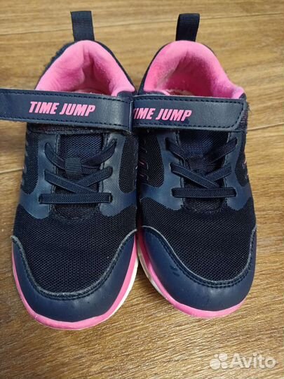 Кроссовки для девочки