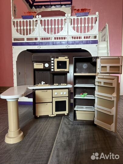 Домик кукольный