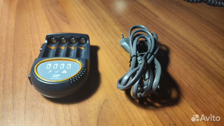 Зарядное устройство GP PowerBank H500