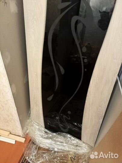 Дверь межкомнатная 700 х 2000 новая без коробки