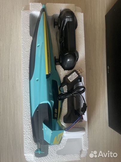 Радиоуправляемый катер