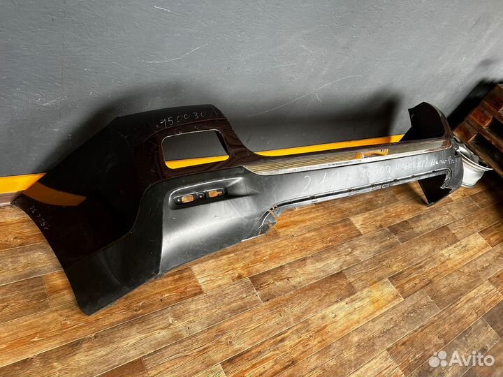 Задний бампер Toyota Highlander 2