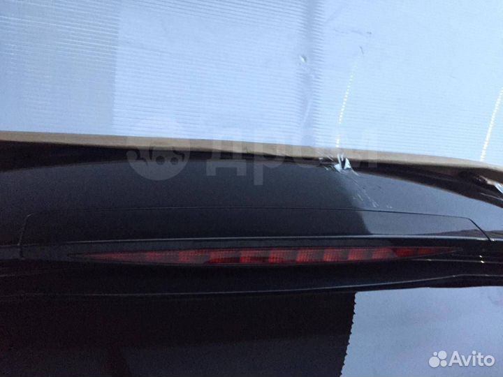 Стоп сигнал крышки багажника на Infiniti Fx35 Fx45