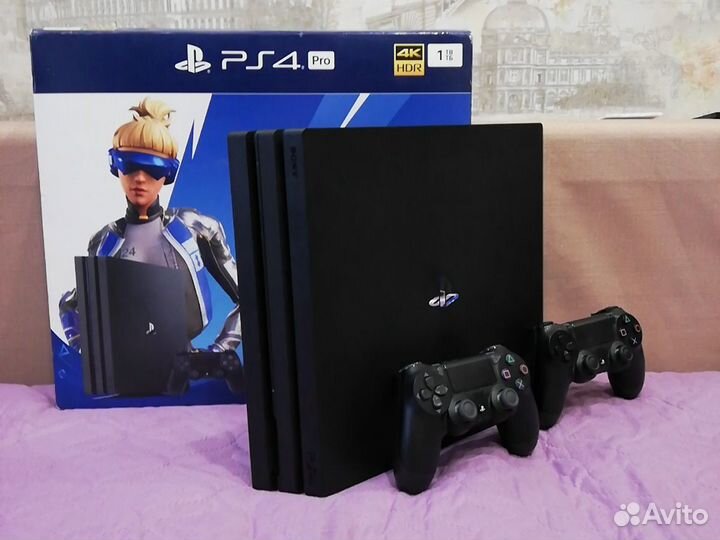 Sony PS4 (1TB) PRO CUH:7208B + 2 Геймпада + Игры