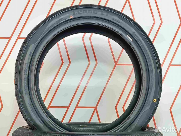 Massimo Leone L1 245/40 R18 97W