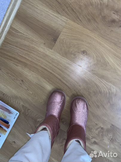 Ugg