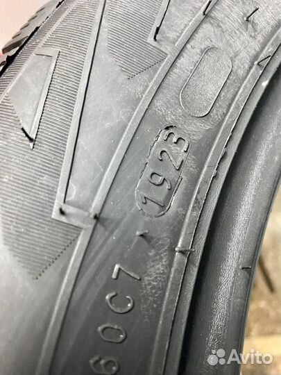 Nokian Tyres Nordman 7 SUV 215/65 R16 102T