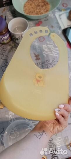 Соплеотсос, нагрудник пластик