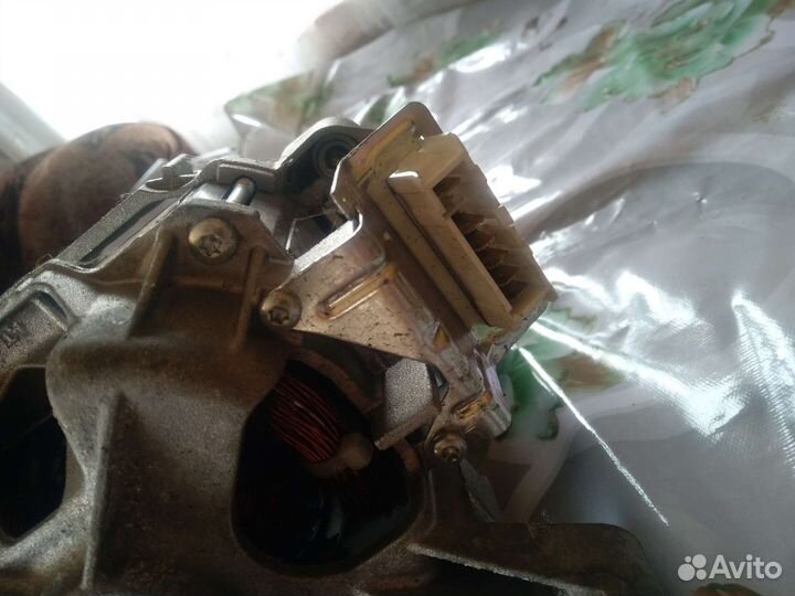 Двигататель стиральной машины