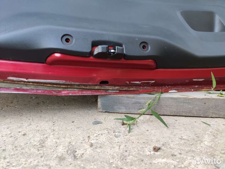 Задняя дверь на Пежо 308 sw универсал