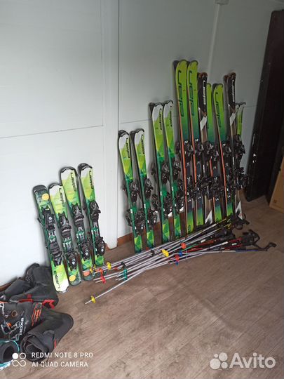 Горные лыжи и борды комплектами