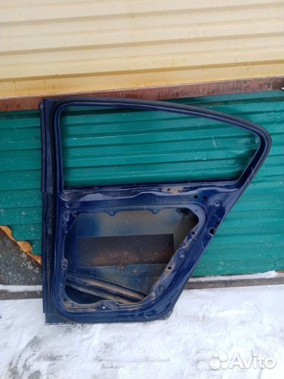 Дверь задняя правая Volkswagen Passat B6 CAX 2008