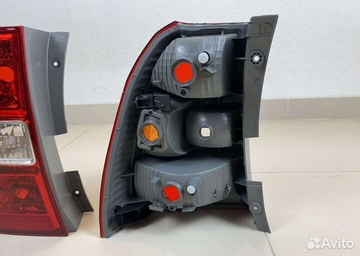 Фонарь 1(шт) kia sportage 2008-10 год