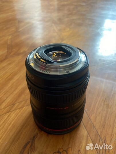 Объектив Canon 24-105 mm