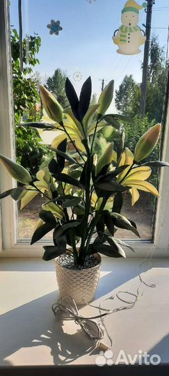 Лилия торшер. Ночник