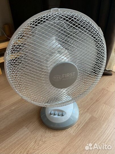 Вентилятор настольный TZS First Austria