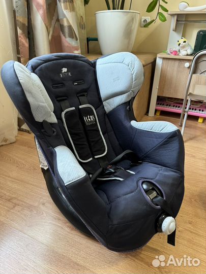 Автомобильное кресло Bebe Confort Iseos Isofix