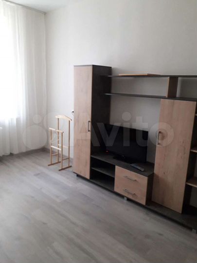 2-к. квартира, 58 м², 2/3 эт.