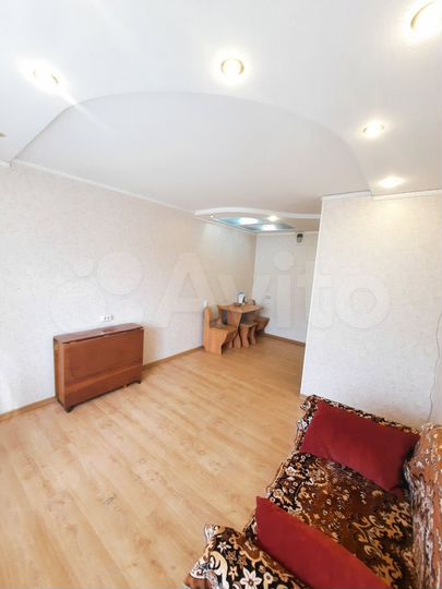 Комната 18 м² в 8-к., 4/5 эт.