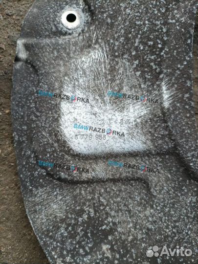 Тормозной щиток передний правый BMW X5 E70 рест