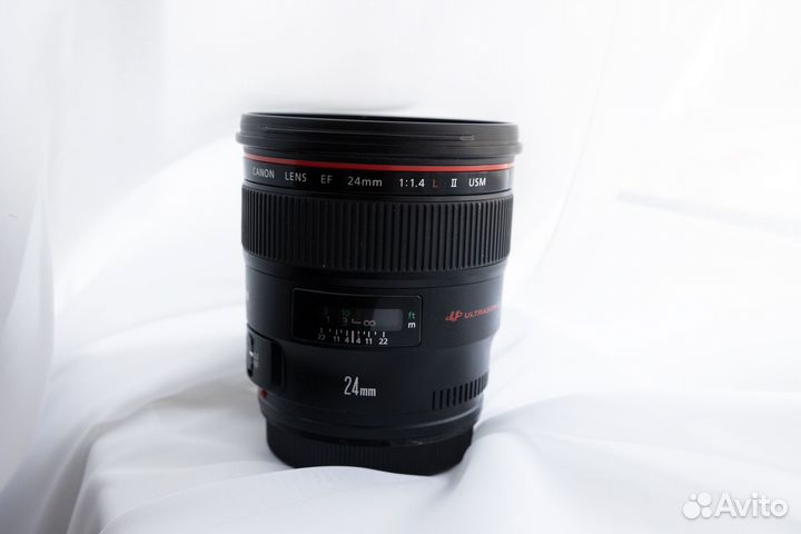Canon EF 24mm f/1.4L II USM