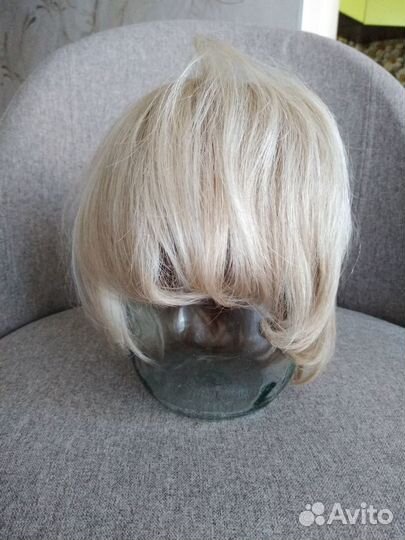 Парик из натуральных волос бу