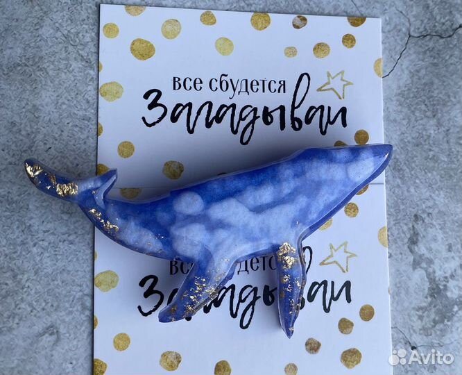 Брошь из эпоксидной смолы