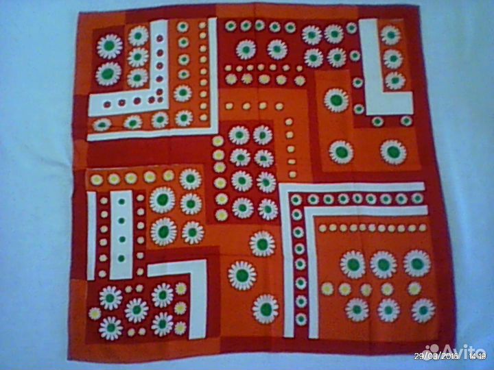 Платок новый штапельный 71см X 71см