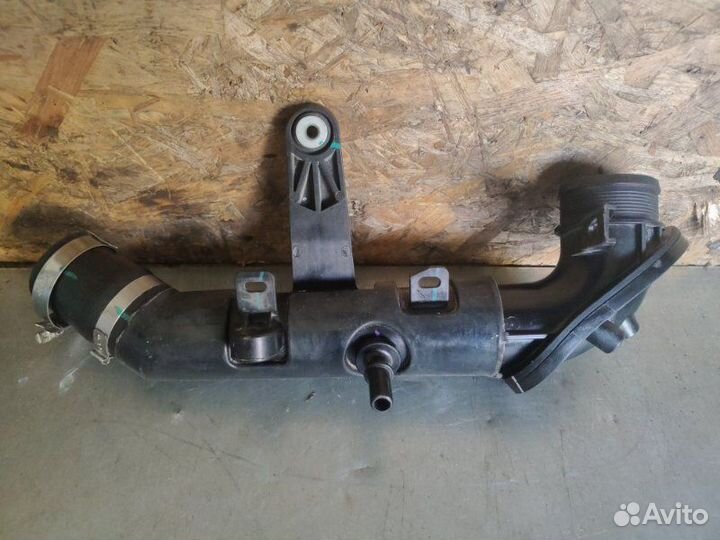 Патрубок системы охлаждения передний Chery Tiggo