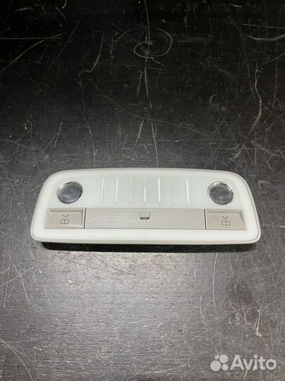 Плафон потолочный менседес w218 cls500