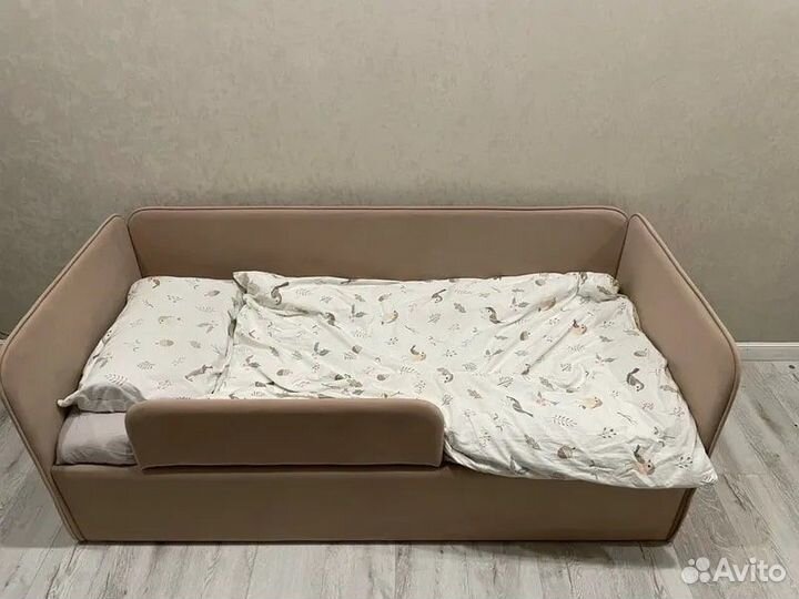 Детская кровать новая с ящиком