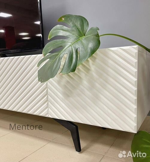 Тумба тв Bravo дизайнерская (на опорах)