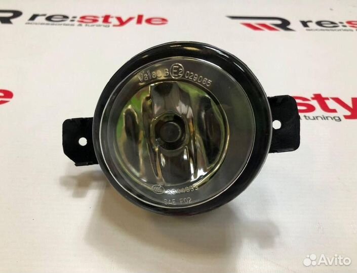 Туманка Nissan 1 ухо Valeo R1992